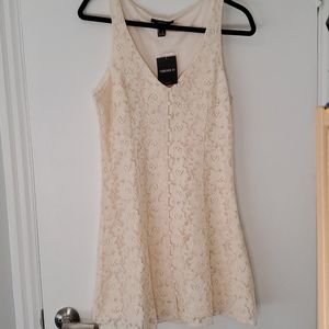*** 3 for 20 *** NWT Lace Short Dress